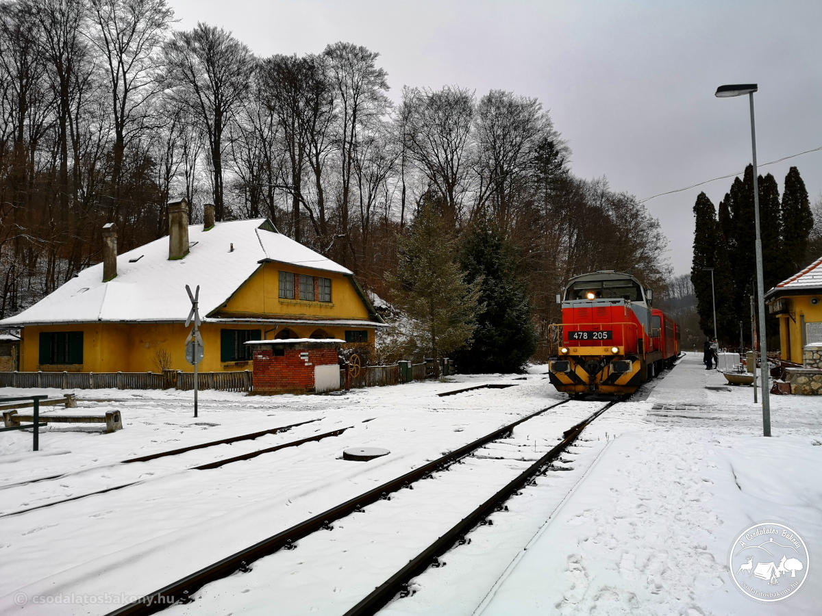 December 23. - Porva-Csesznek vasútállomás